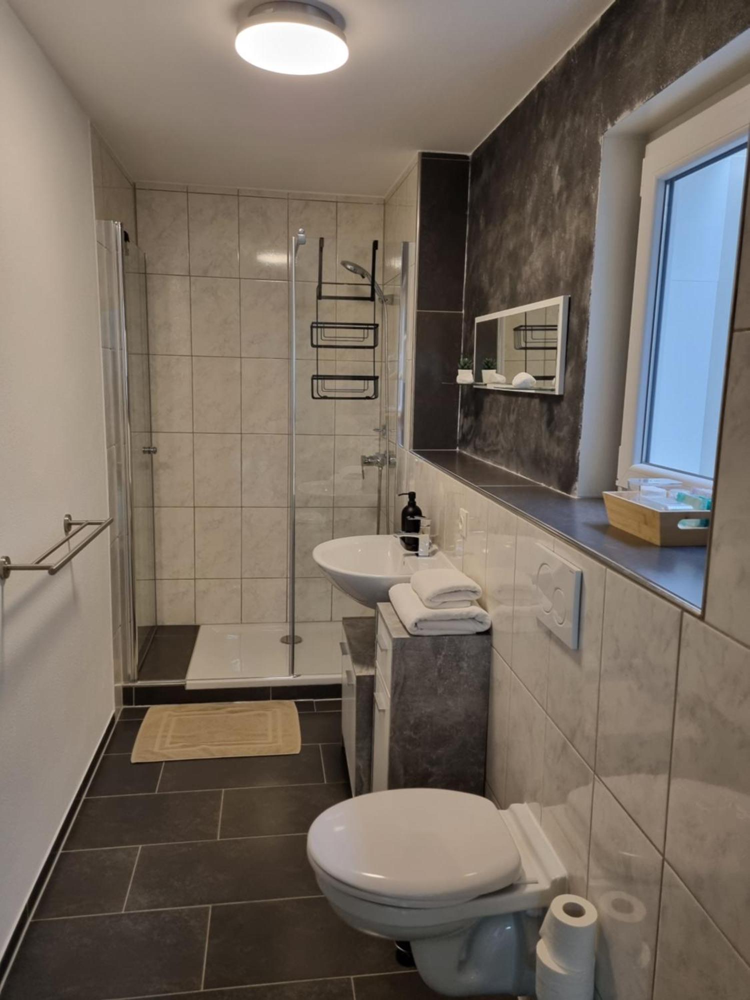 Appartment Im Untergeschoss 弗赖拉辛 外观 照片